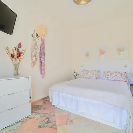 Soas Elviria Romana Playa Марбелья